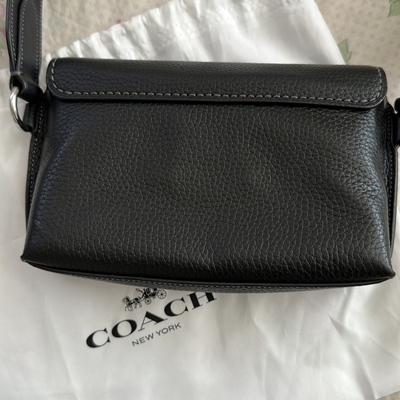 Coach x Basquiat crossbody shoulder bag. Coach rogue crossbody 20. Preloved - Picture 3 of 10